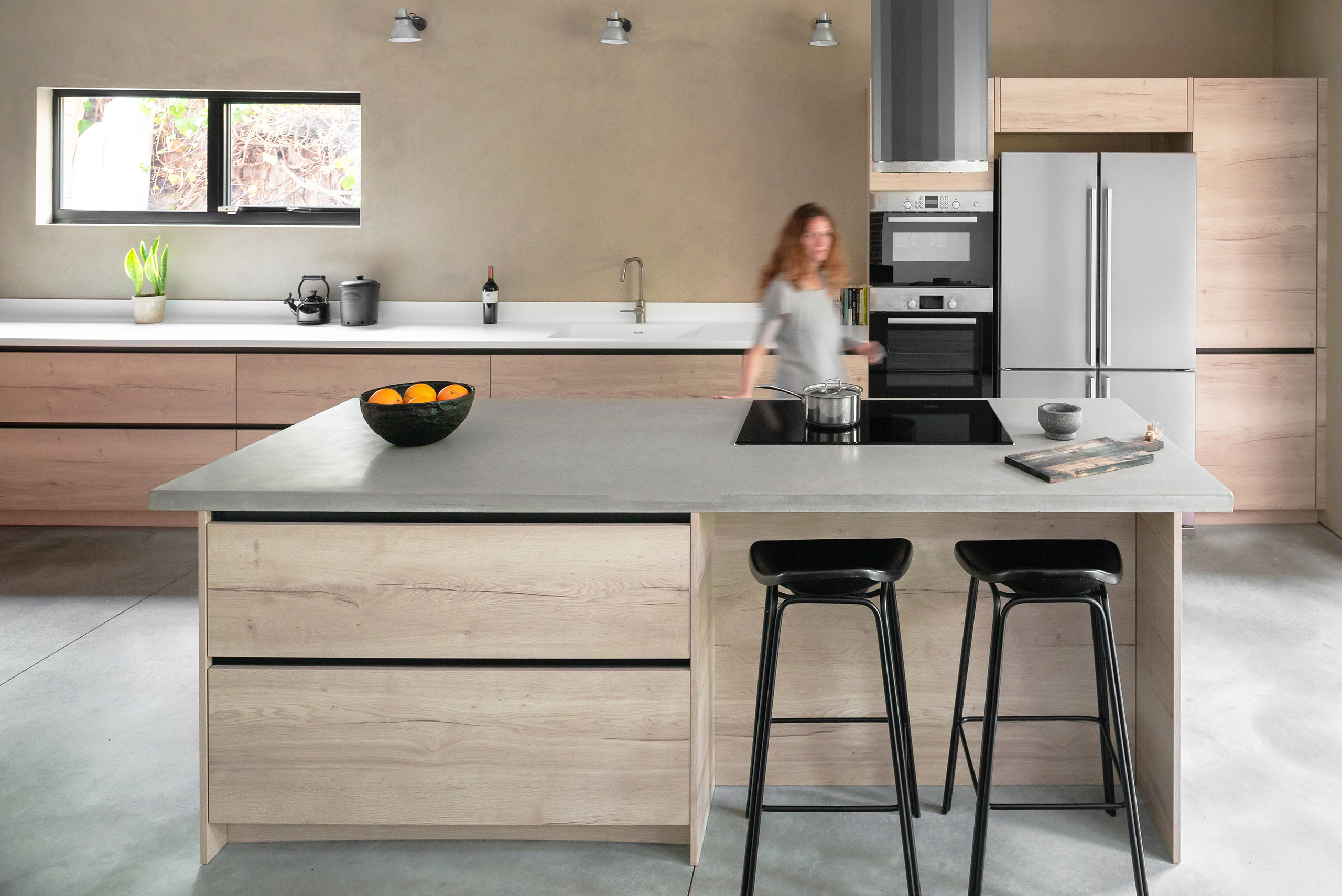 Kitchen extension with natural materials